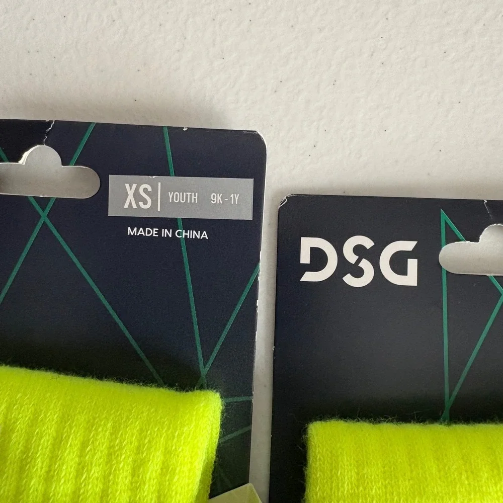 DSG All-Sport Socks Youth XS Neon Yellow Volt Arch‎ Support 2 Pairs NWT